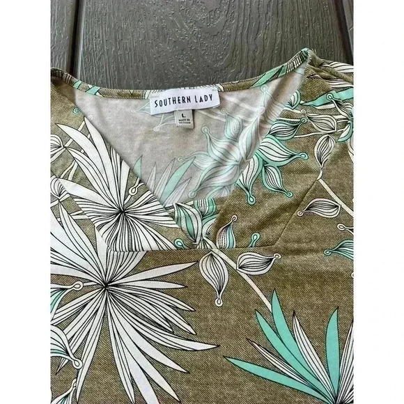 Southern Lady Floral Top 3/4 Sleeves Sz Large - Picture 3 of 6